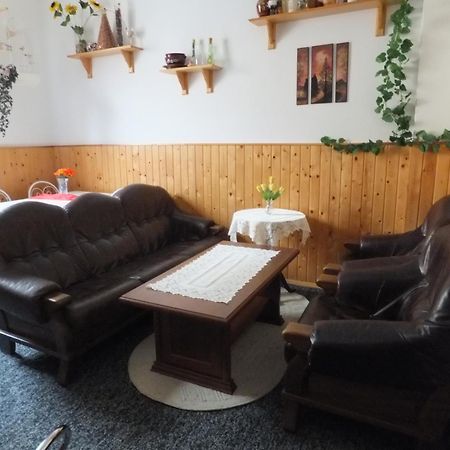 柯伐退休金酒店 Ústí nad Labem 外观 照片